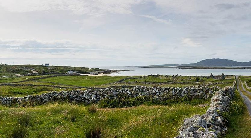 Photo of Carna Bay Hotel