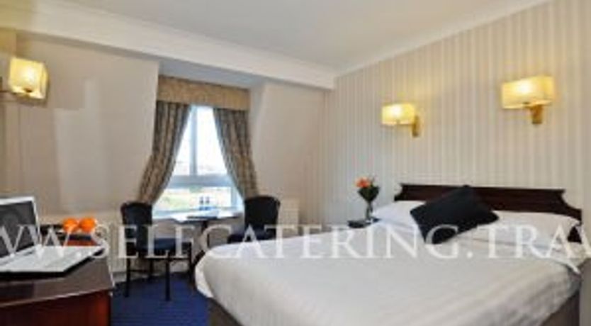 Photo of Flannerys Hotel Galway