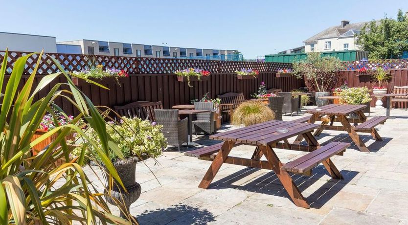 Photo of Lawlors Hotel