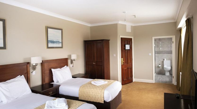 Photo of Lawlors Hotel