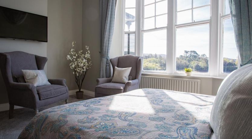 Photo of Eccles Hotel