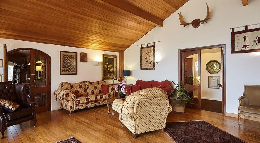 Photo of Cedar Lodge Hotel And Restaurant