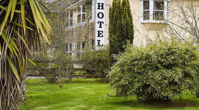 Photo of Cedar Lodge Hotel And Restaurant