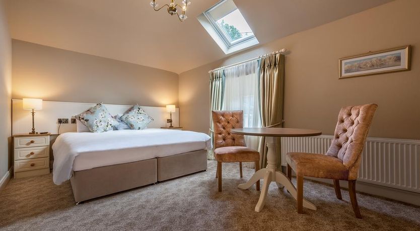 Photo of Woodenbridge Hotel