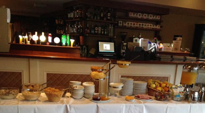 Photo of Woodenbridge Hotel