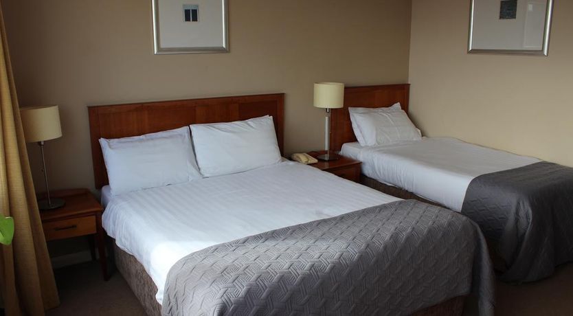 Photo of Alcock And Brown Hotel