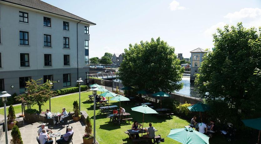 Photo of Jurys Inn Galway