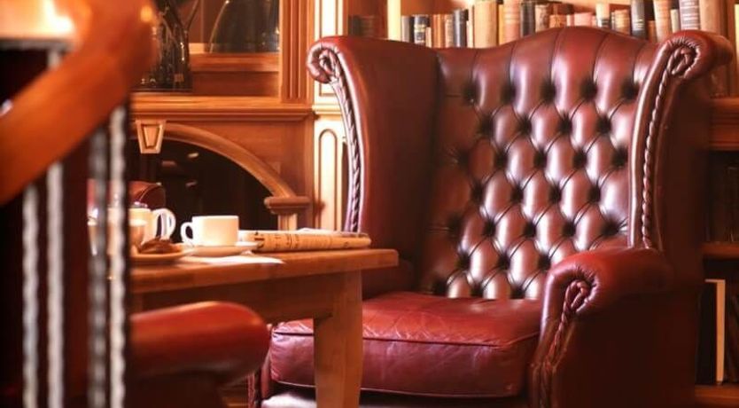 Photo of River Island Hotel