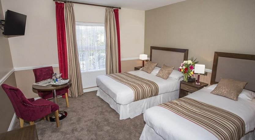 Photo of Cahir House Hotel