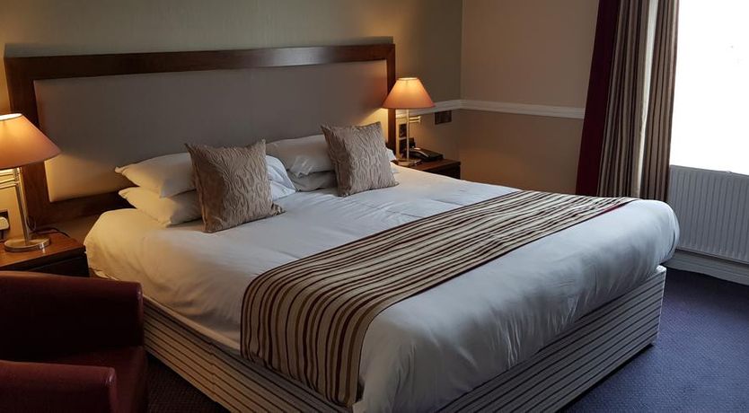 Photo of Cahir House Hotel