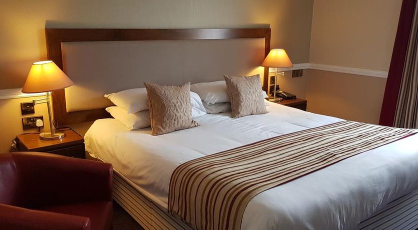 Photo of Cahir House Hotel