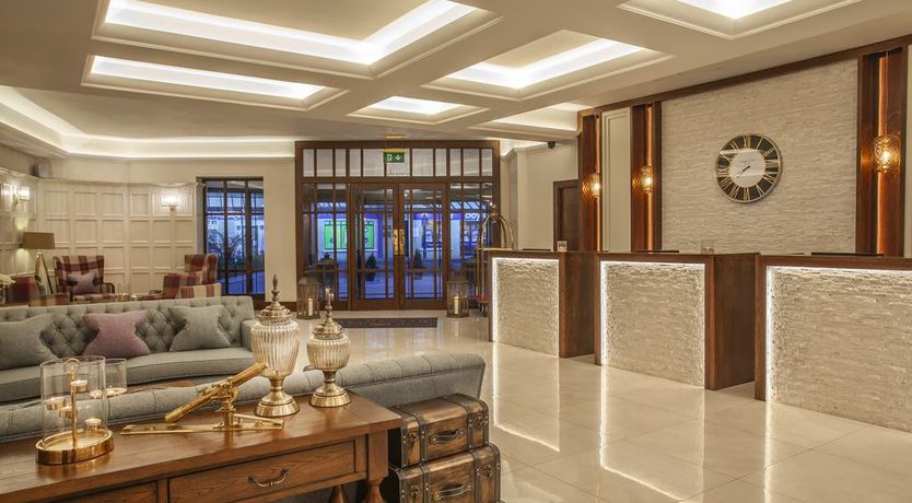 Photo of Glenroyal Hotel