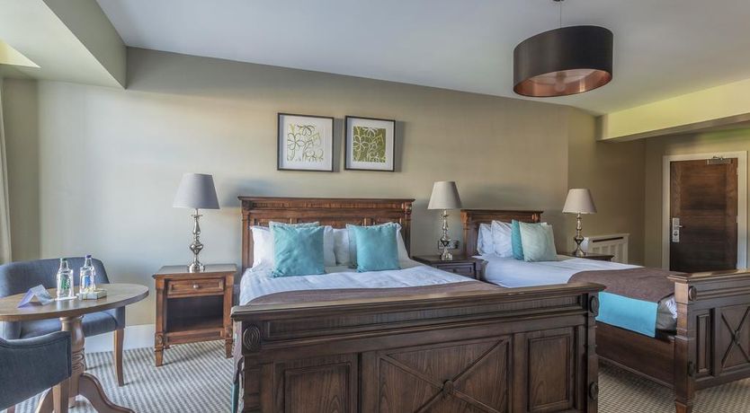 Photo of Glenroyal Hotel