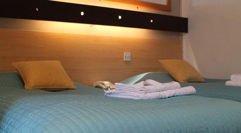 Photo of Ashley Hotel