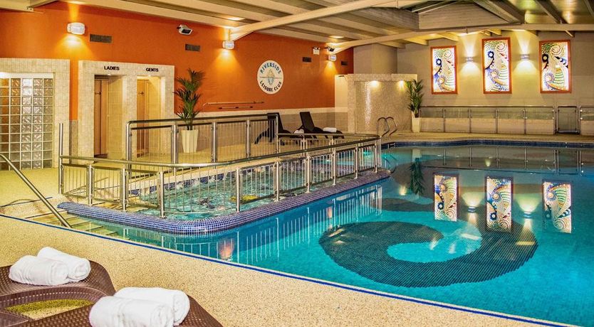 Photo of Riverside Park Hotel