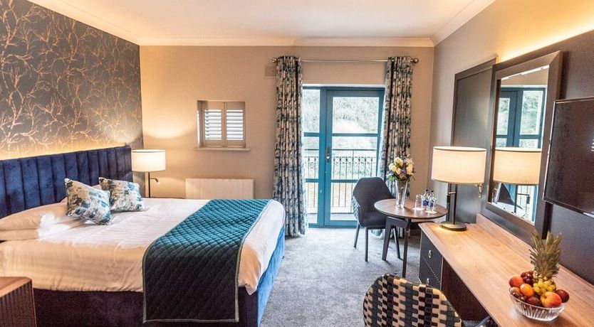 Photo of Riverside Park Hotel