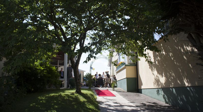 Photo of Rhu Glenn Country Club Hotel