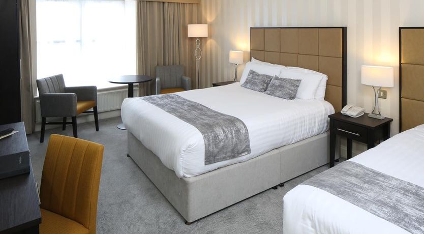 Photo of Menlo Park Hotel