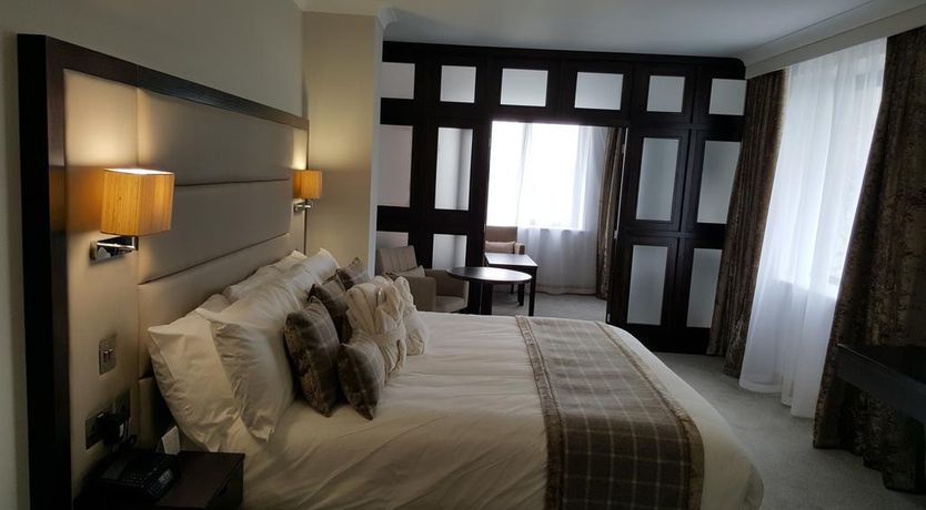 Photo of Menlo Park Hotel