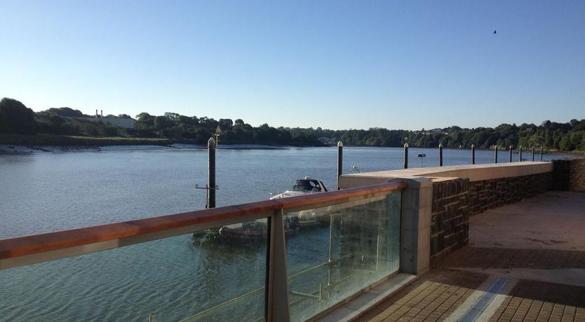 Photo of Waterford Marina Hotel