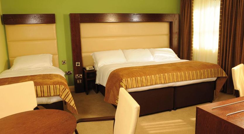 Photo of Treacys Hotel