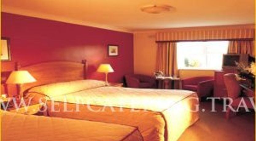 Photo of Newgrange Hotel
