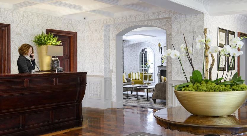 Photo of Meadowlands Hotel