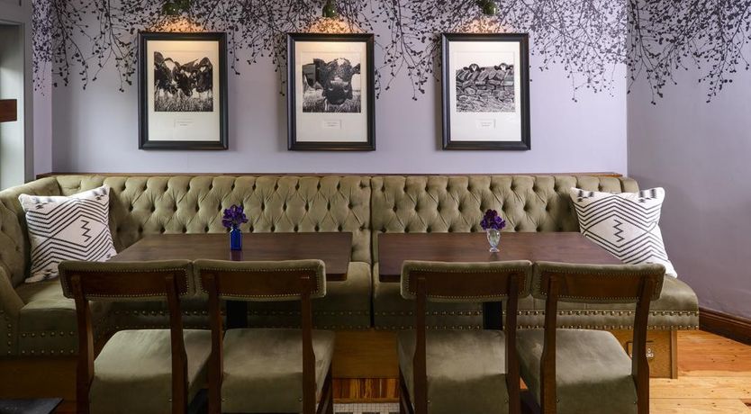 Photo of Meadowlands Hotel