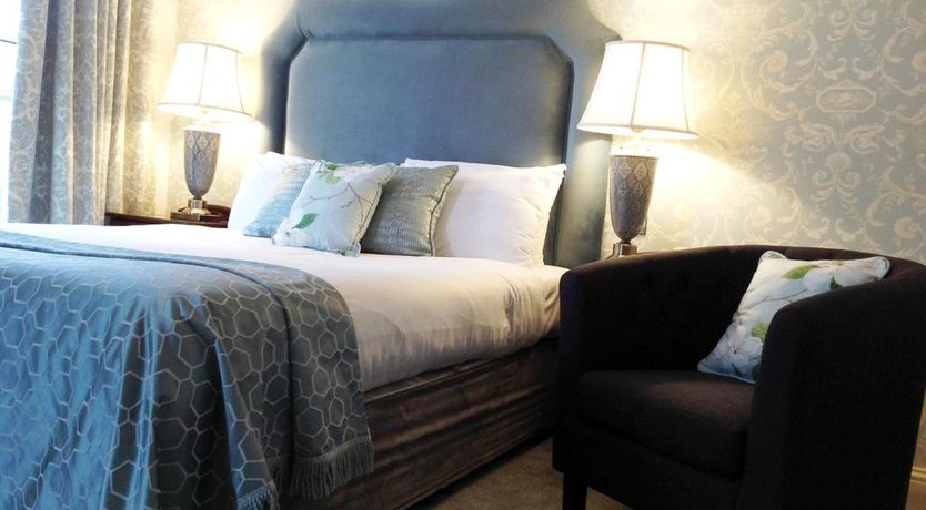 Photo of Landmark Hotel