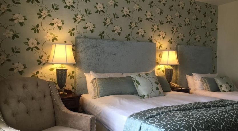 Photo of Landmark Hotel