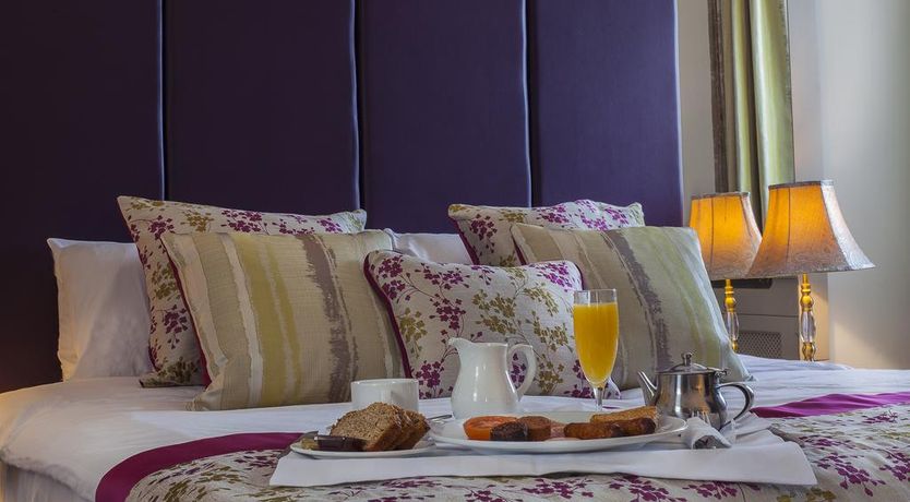 Photo of Breffni Arms Hotel