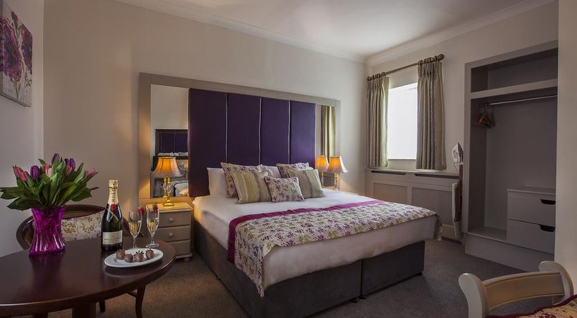 Photo of Breffni Arms Hotel