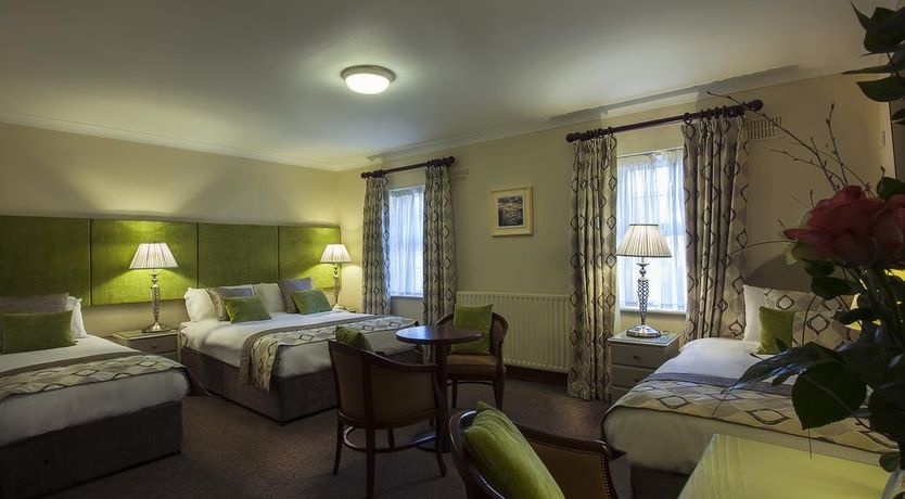 Photo of Breffni Arms Hotel