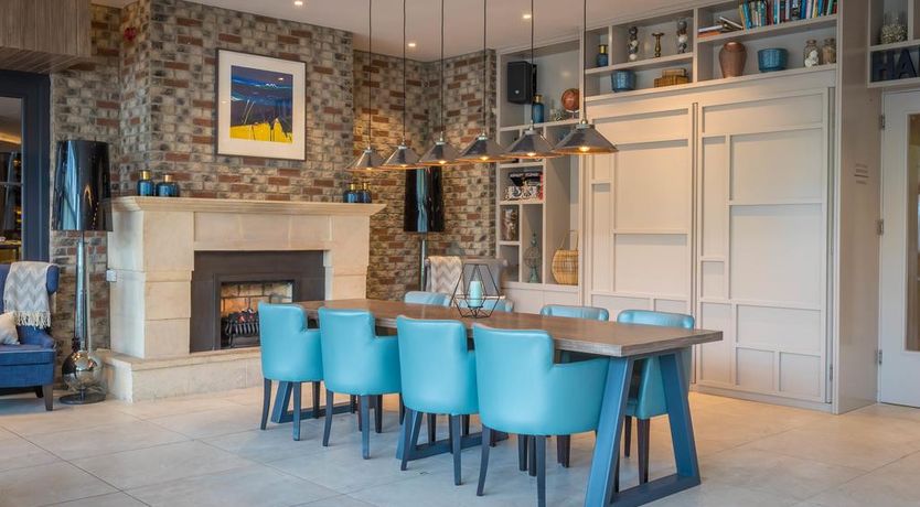 Photo of Harbour Hotel