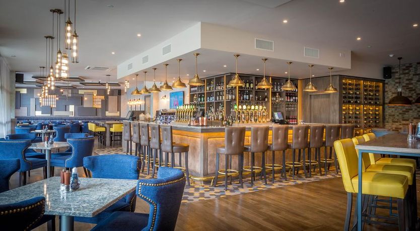 Photo of Harbour Hotel