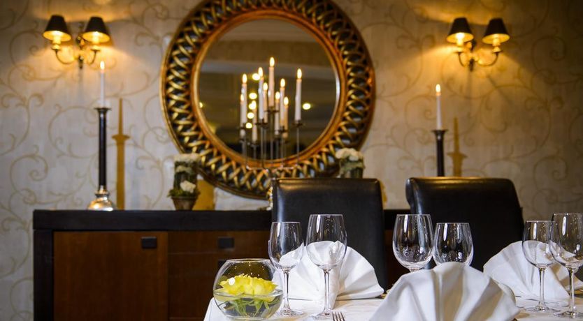 Photo of Victoria House Hotel