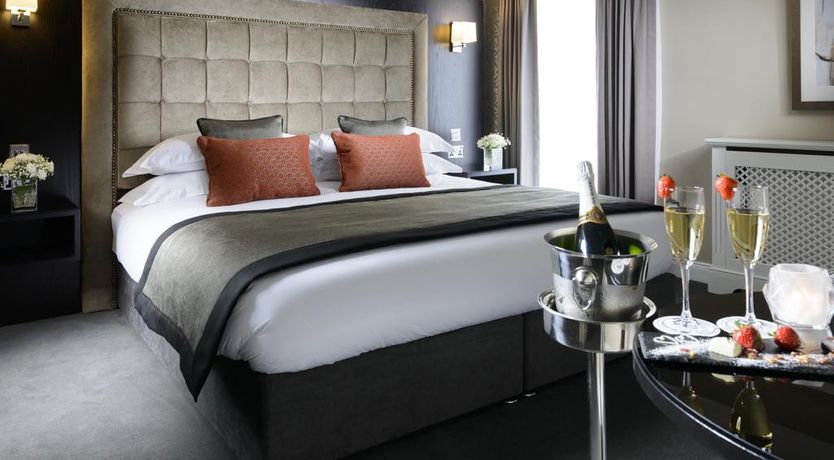 Photo of The Killarney Oaks Hotel