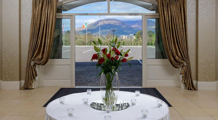 Photo of The Killarney Oaks Hotel