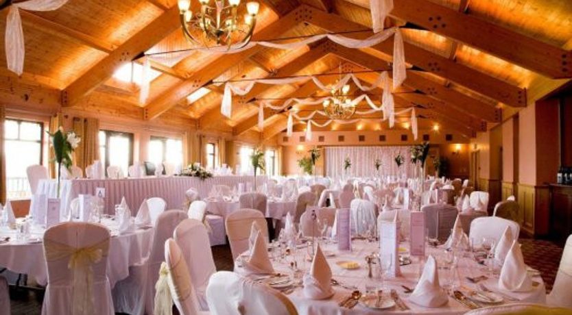 Photo of Stanville Hotel