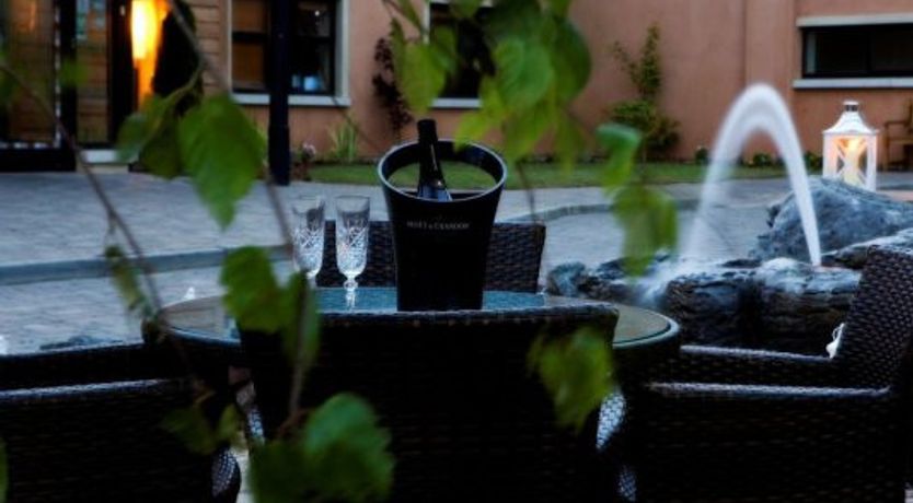 Photo of Stanville Hotel