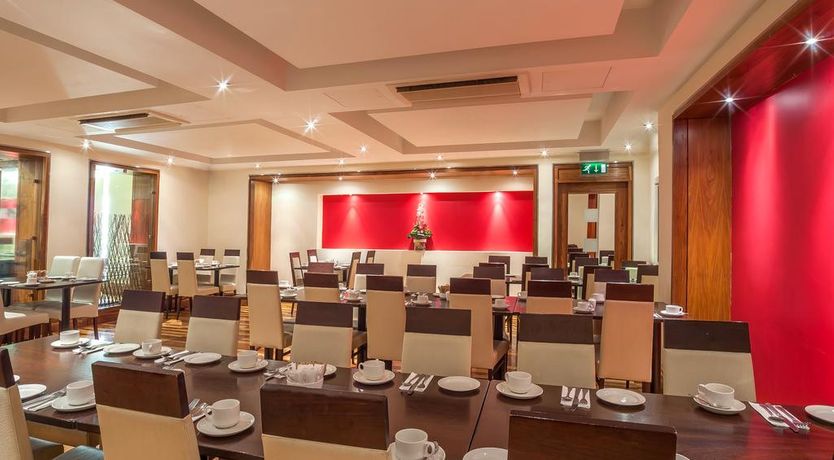 Photo of Prince Of Wales Hotel