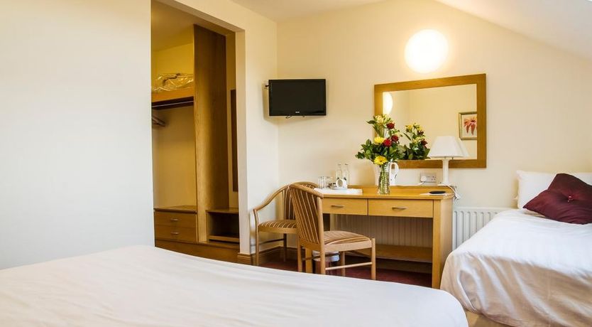 Photo of The Arches Hotel