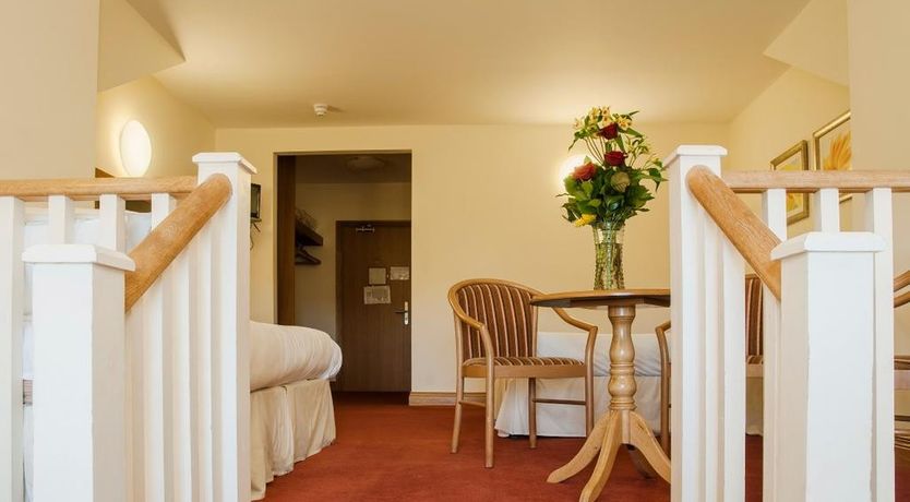 Photo of The Arches Hotel