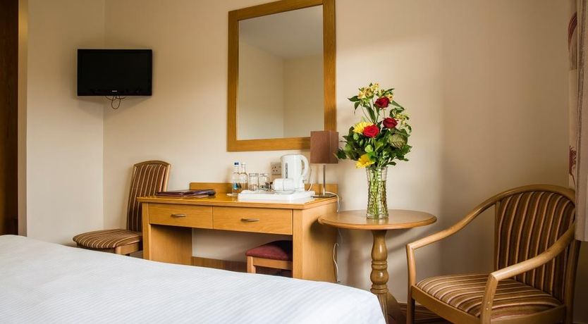 Photo of The Arches Hotel