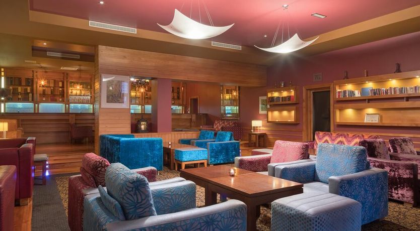 Photo of Raheen Woods Hotel