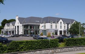 Photo of raheen-woods-hotel