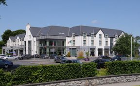 Photo of Raheen Woods Hotel