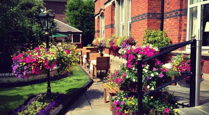 Photo of Scholars Hotel