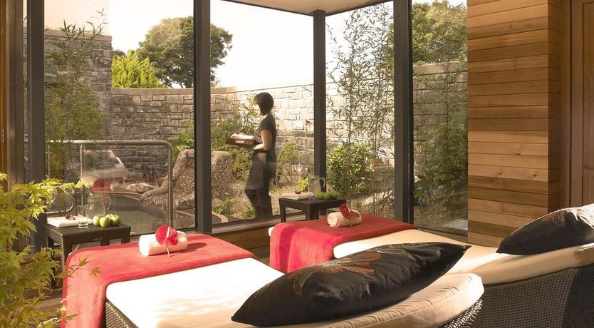 Photo of Westport Plaza Hotel