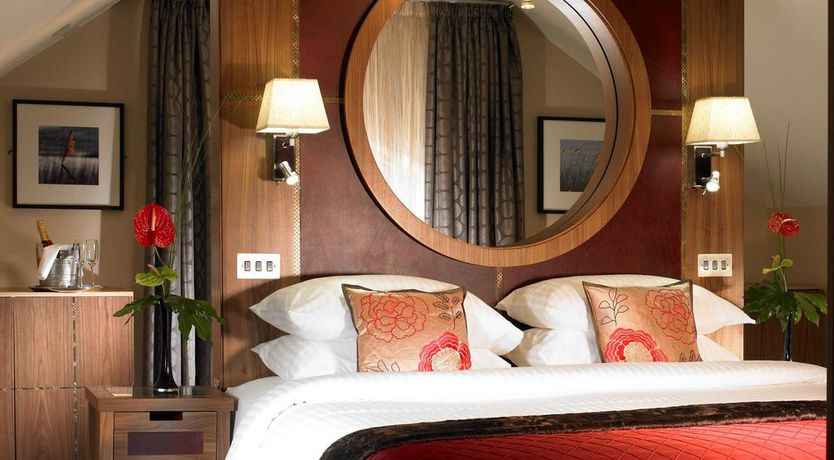 Photo of Westport Plaza Hotel